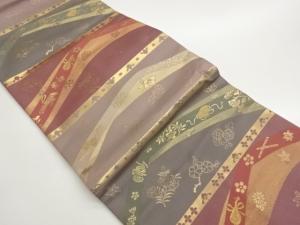 横段に花々・和楽器・楓模様織出し名古屋帯